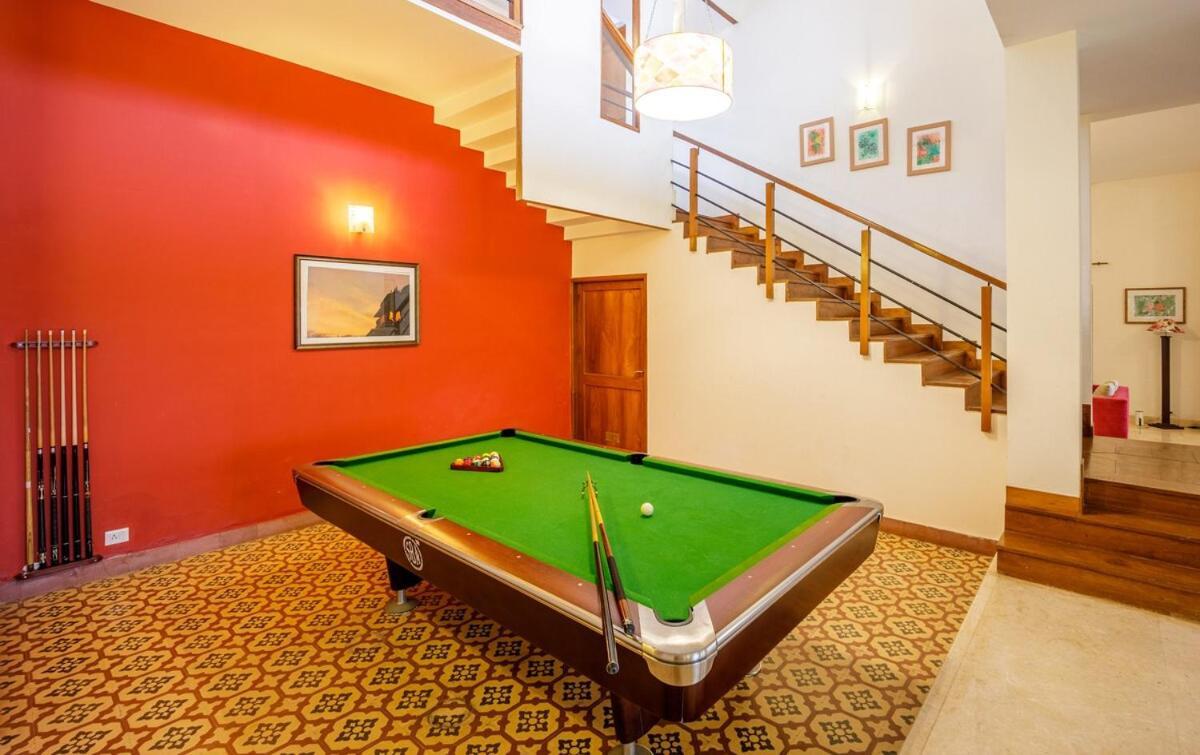 White House 3Bhk Villa With Pool And River View Candolim Exterior photo